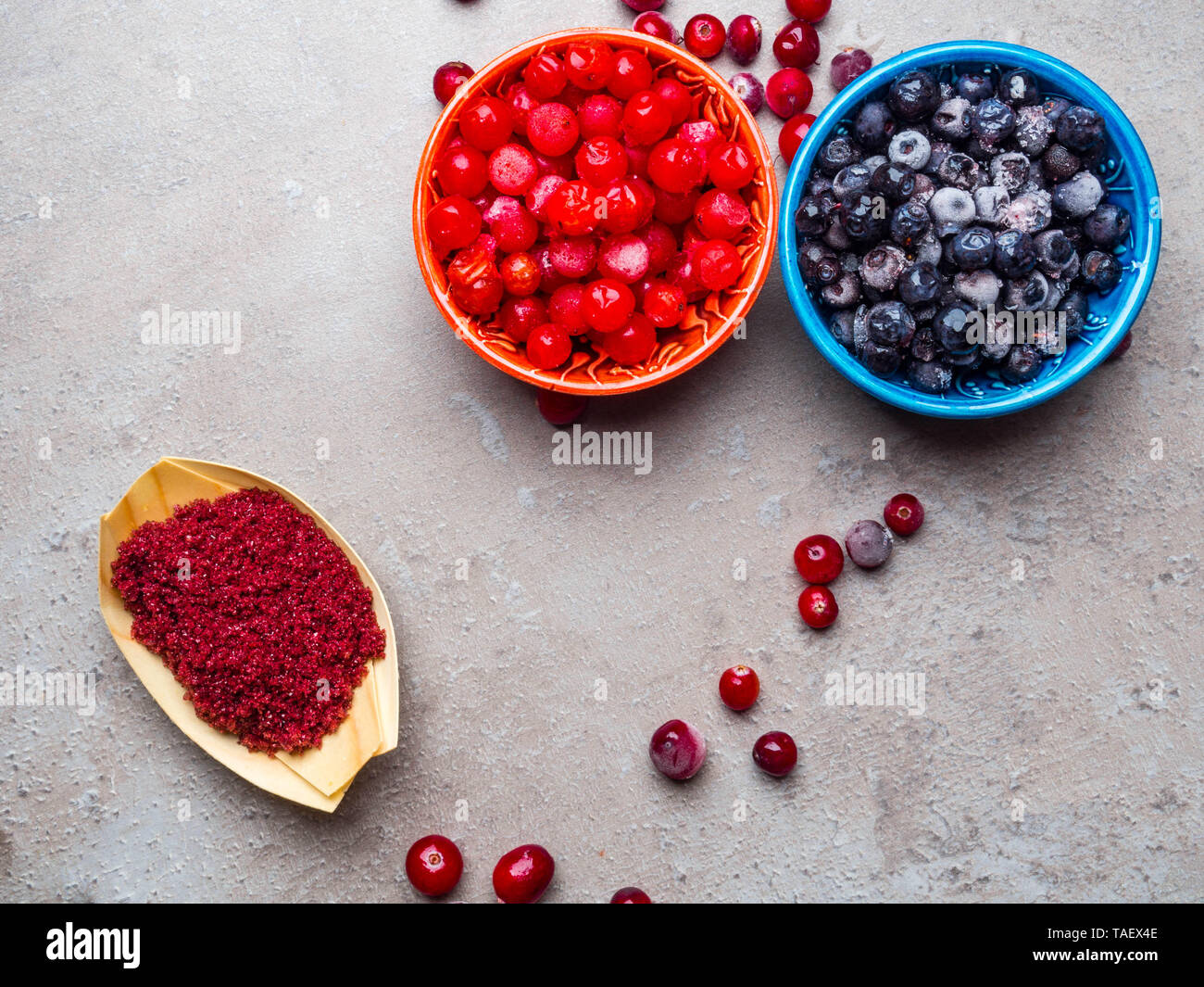 ripe forest berries cranberries blueberries viburnum, antioxidant
