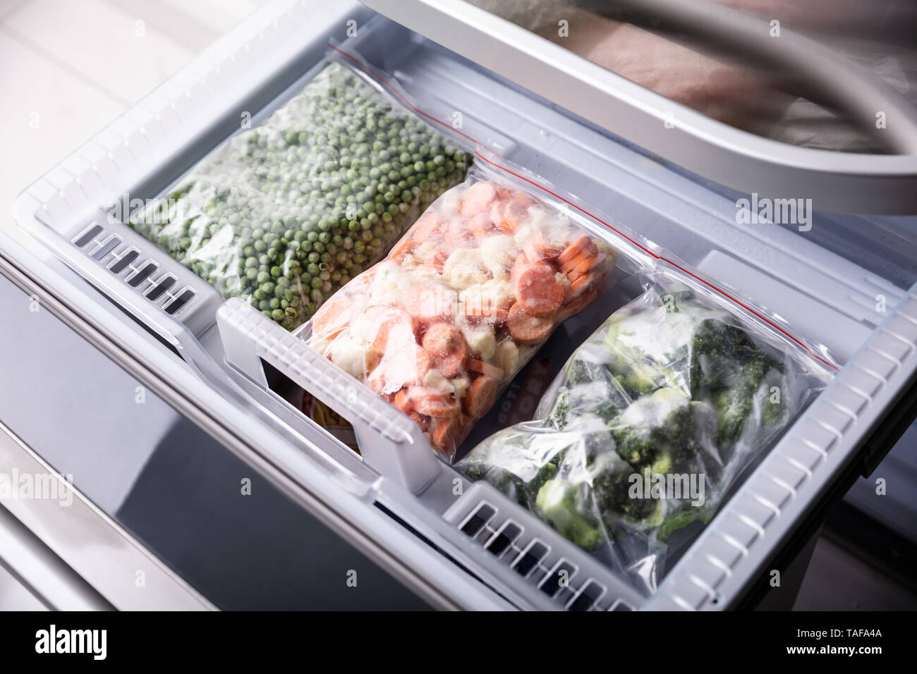 Freezer bags hi-res stock photography and images - Alamy