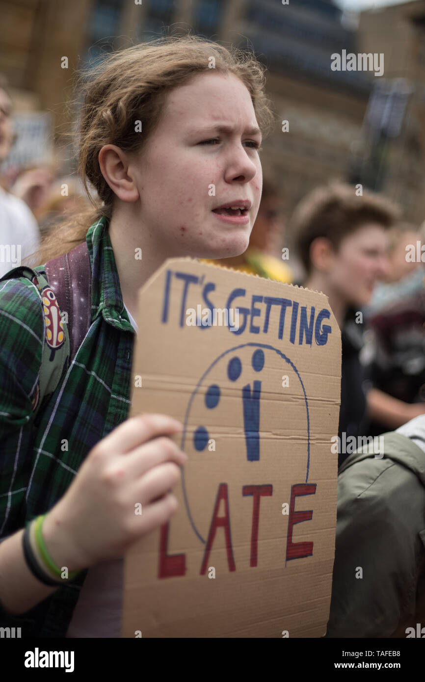 Glasgow, UK. 24th May 2019.  The contuing Friday stikes by chldren and youths, to protest against inadequate action by governments on the climate crisis. Credit: jeremy sutton-hibbert/Alamy Live News Stock Photo