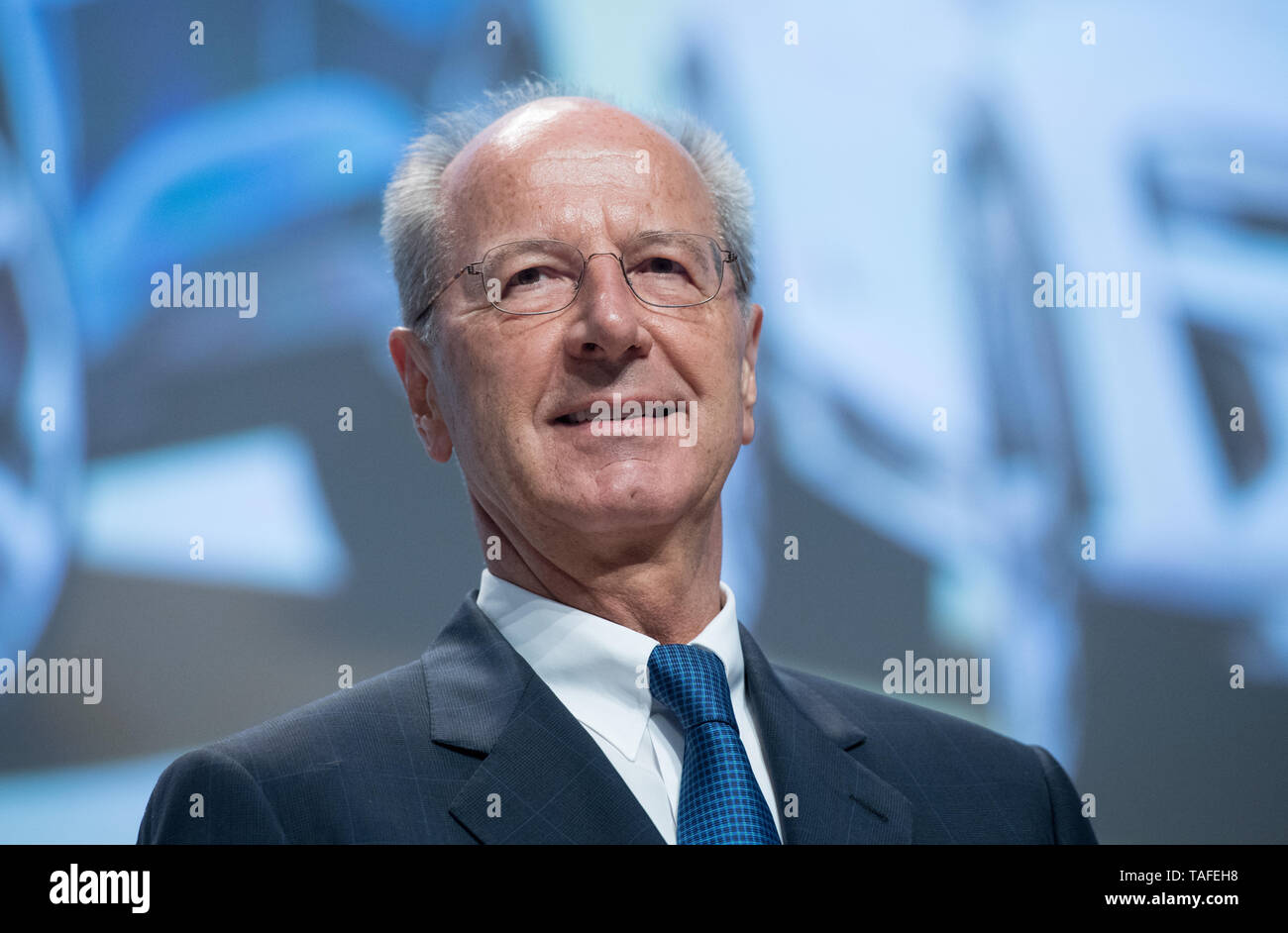 Berlin, Deutschland. 14th May, 2019. Hans Dieter POETSCH (Chairman of the Supervisory Board of Volkswagen Aktiengesellschaft) Volkswagen AG - Annual General Meeting in the CityCube in Berlin, Germany on 14.05.2019. | Usage worldwide Credit: dpa/Alamy Live News Stock Photo