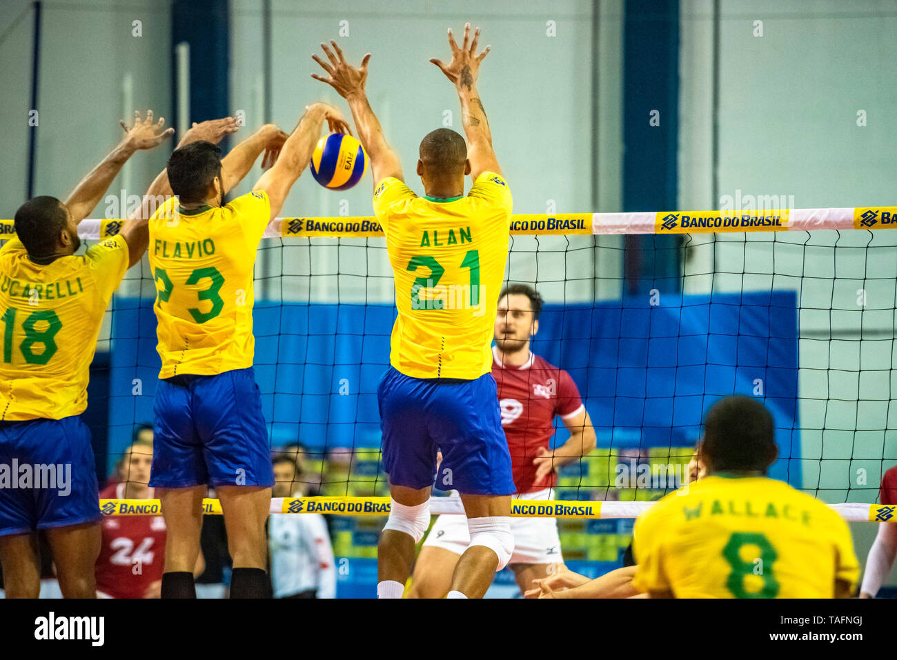 live volleyball match