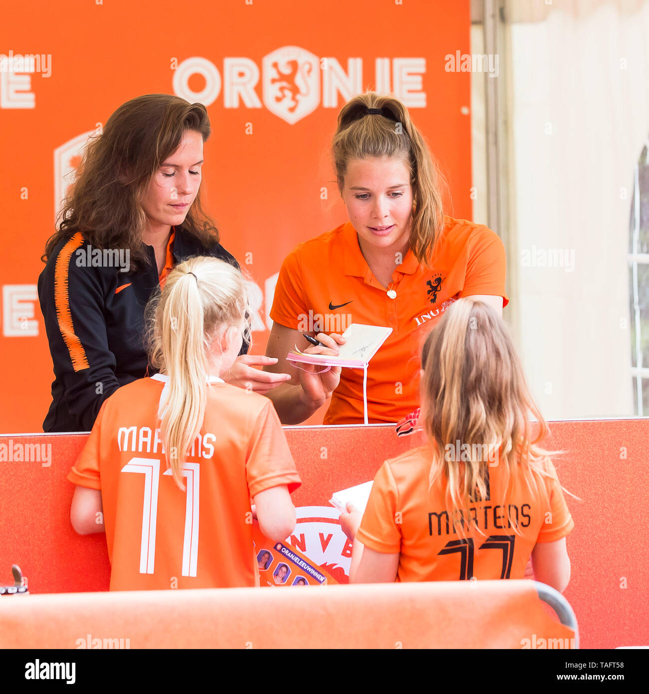 KNVB  Dutch Soccer / Football site – news and events