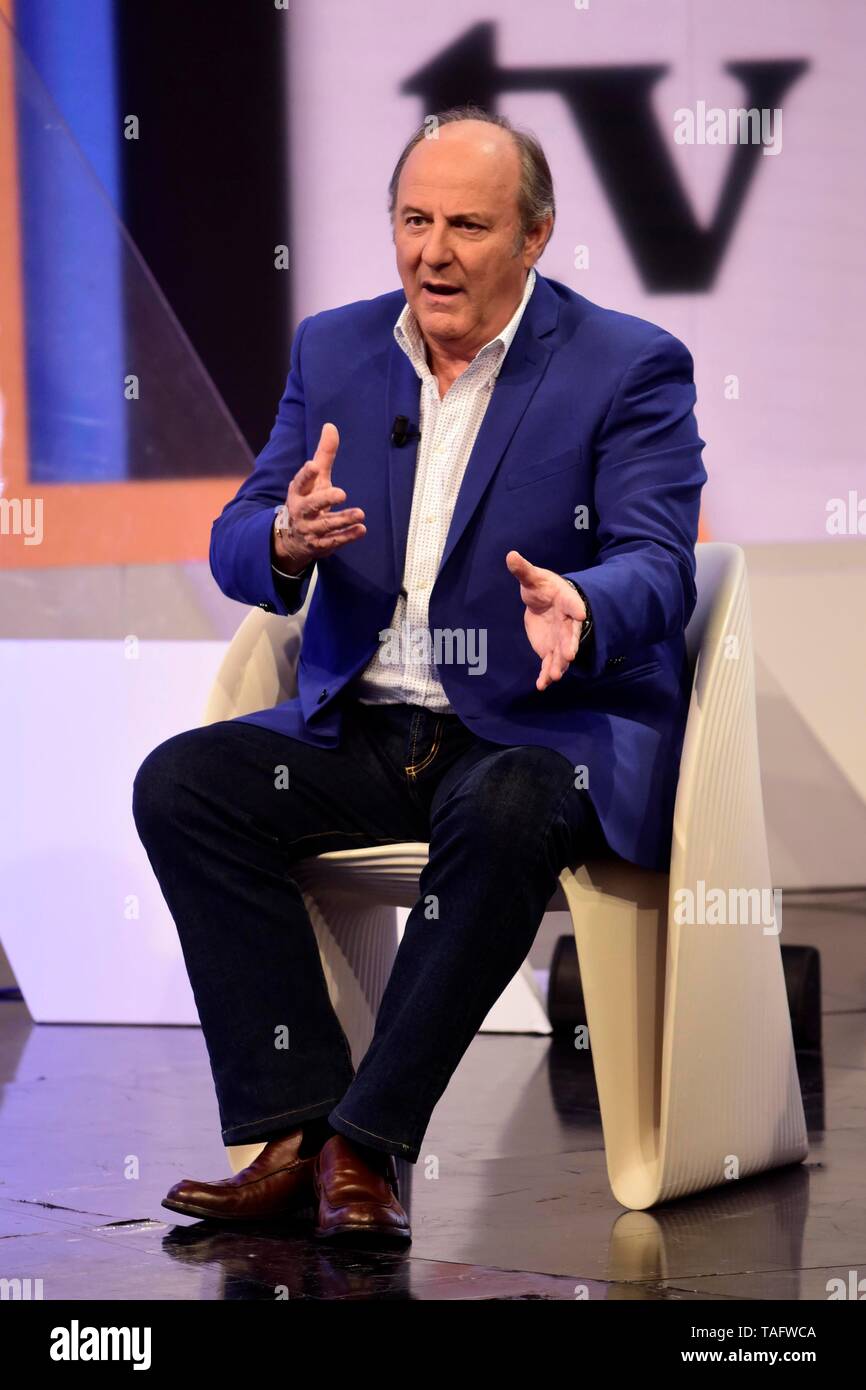Gerry Scotti High Resolution Stock Photography And Images Alamy