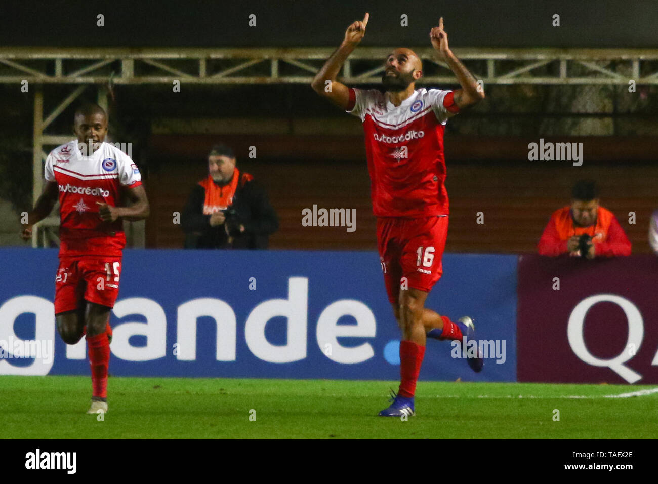 BUENOS AIRES, 23.05.2019: Carlos Quintana celebrates his goal on aggregate time during the match between Argentinos Juniors and Deportes Tolima for th Stock Photo