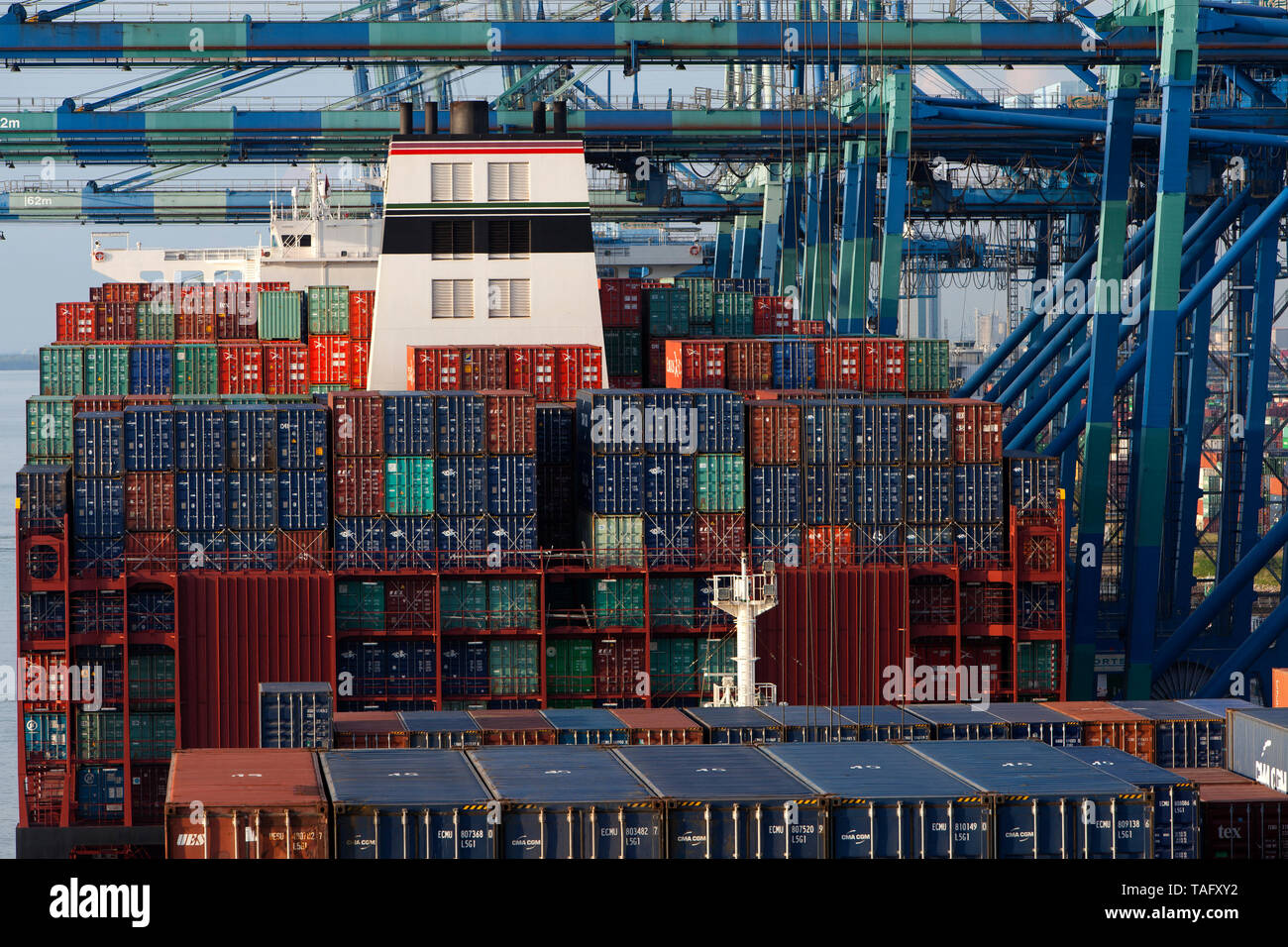Unloading containers, Container ship at Wesport, Port Kelang, Malaysia