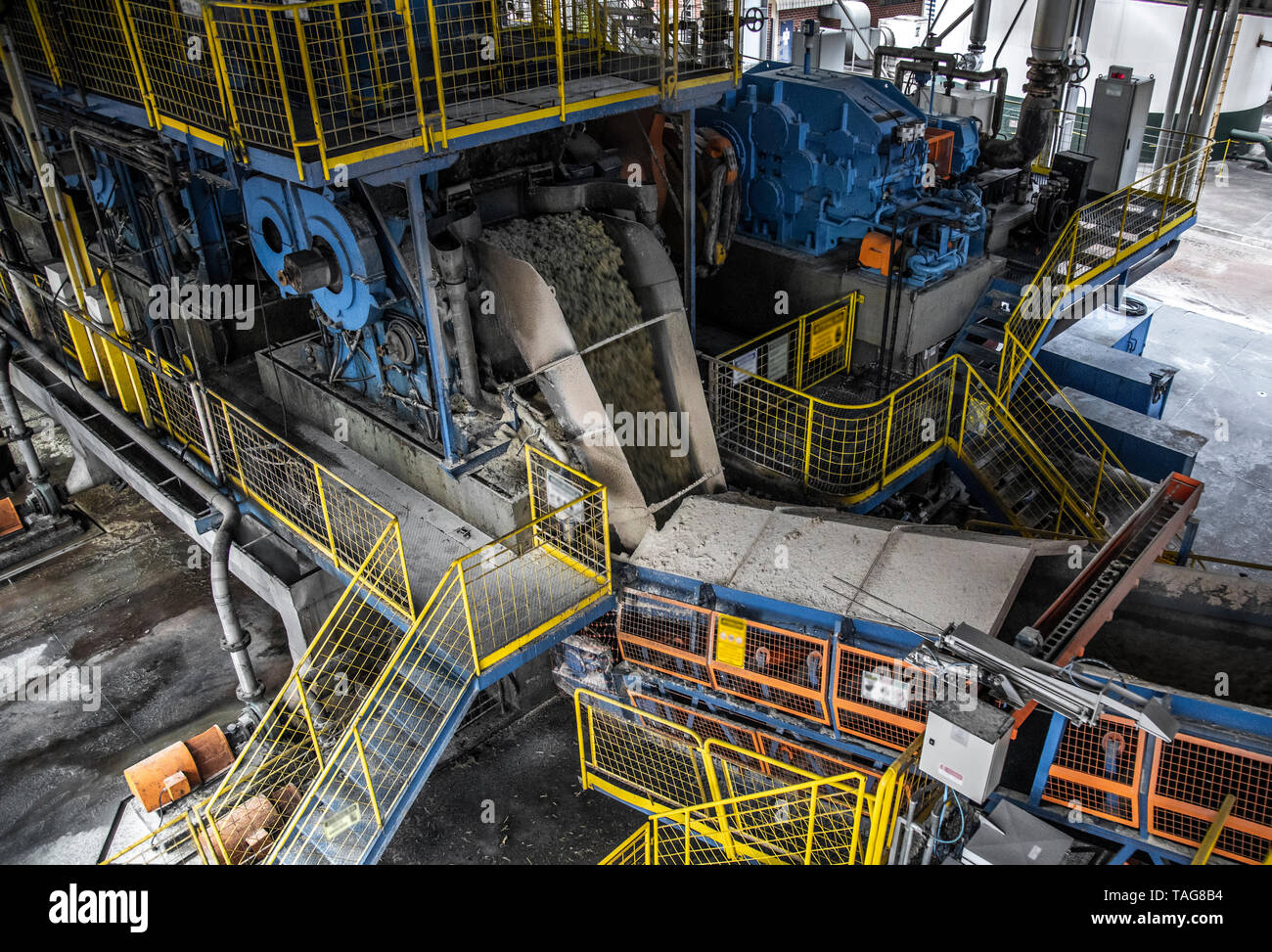 Industrial sugar conveyor production line factory cane bagasse Stock