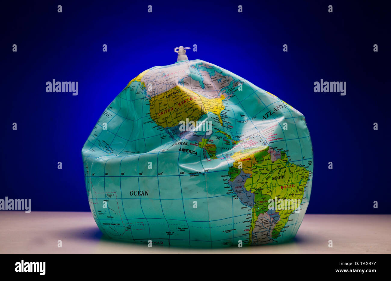 Earth world globe news hi-res stock photography and images - Alamy