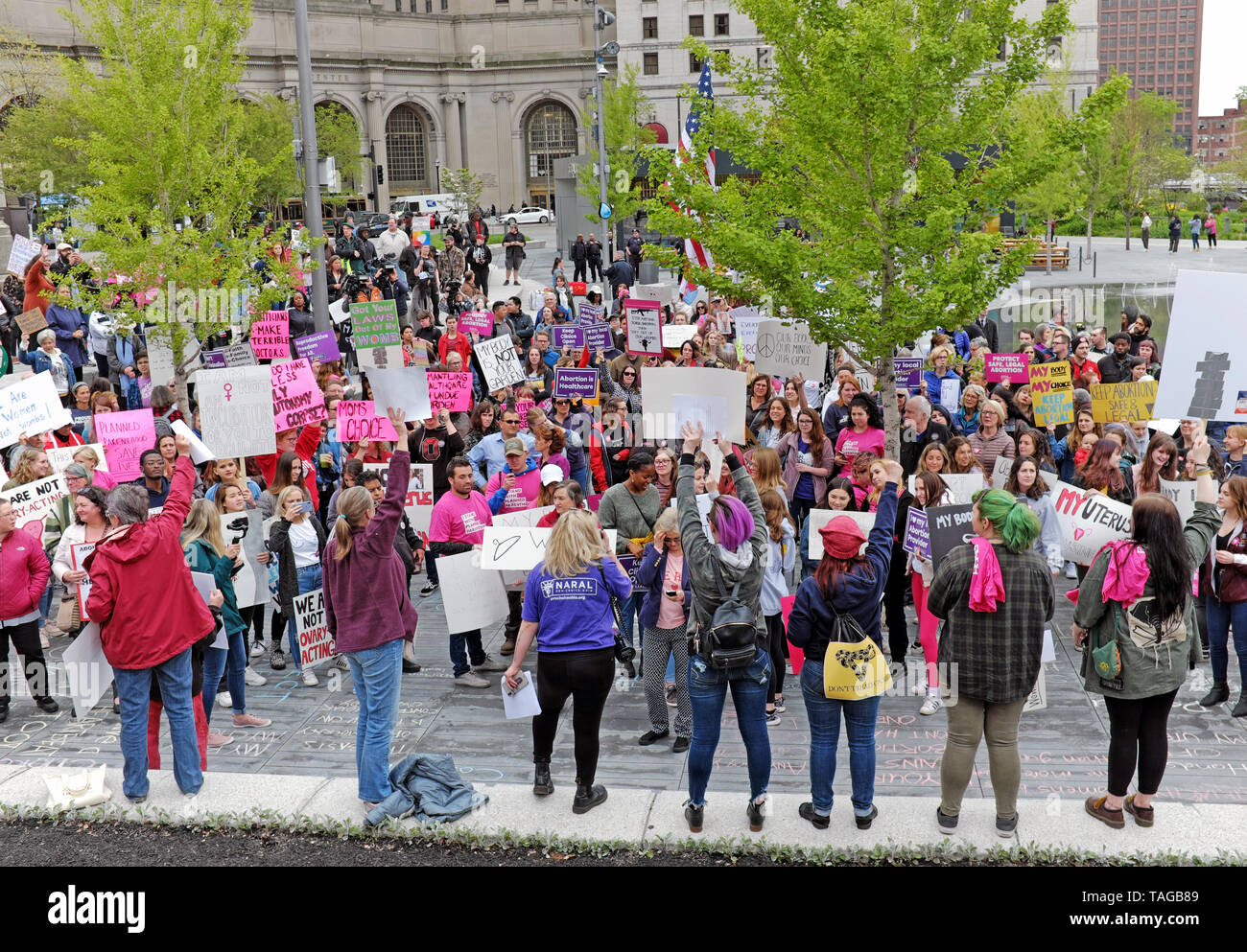 Pro-choice demonstrators protest in Public Square in downtown Cleveland, Ohio, USA against changes to Ohio abortion laws and reproductive rights. Stock Photo