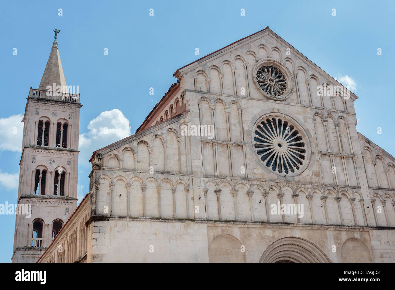 Romanesque cathedral of St. Anastasia, Zadar Stock Photo - Alamy