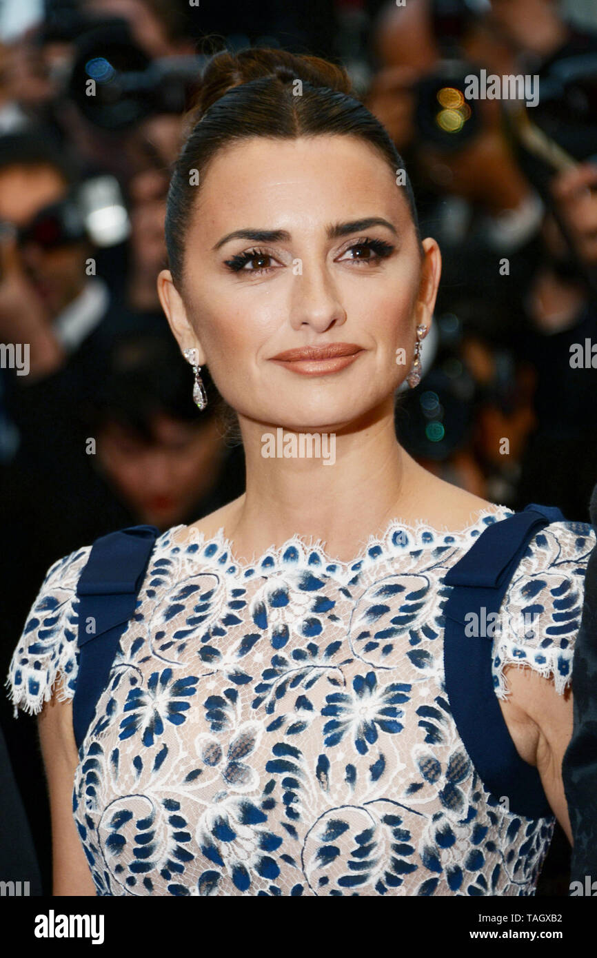 May 17, 2019, Cannes, France; Actress PENELOPE CRUZ wearing Atelier Swarovski fine Jewelry attends the screening of ''Pain And Glory (Dolor Y GloriaDouleur Et Gloire)'' during the 72nd annual Cannes Film Festival. (Credit Image: © Frederick InjimbertZUMA Wire) Stock Photo