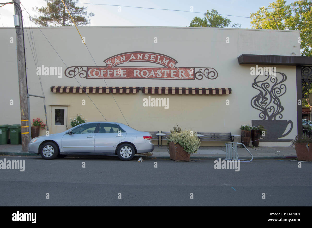 Outdoor Seating Area Coffee Shop High Resolution Stock Photography And Images Alamy