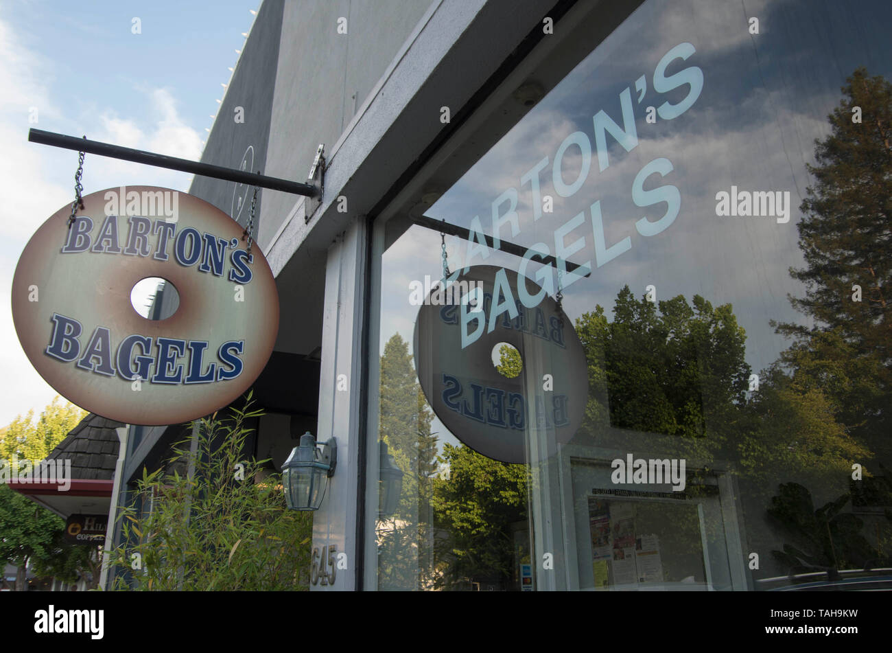 Barton's Bagels is a small restaurant in downtown San Anselmo, CA Stock