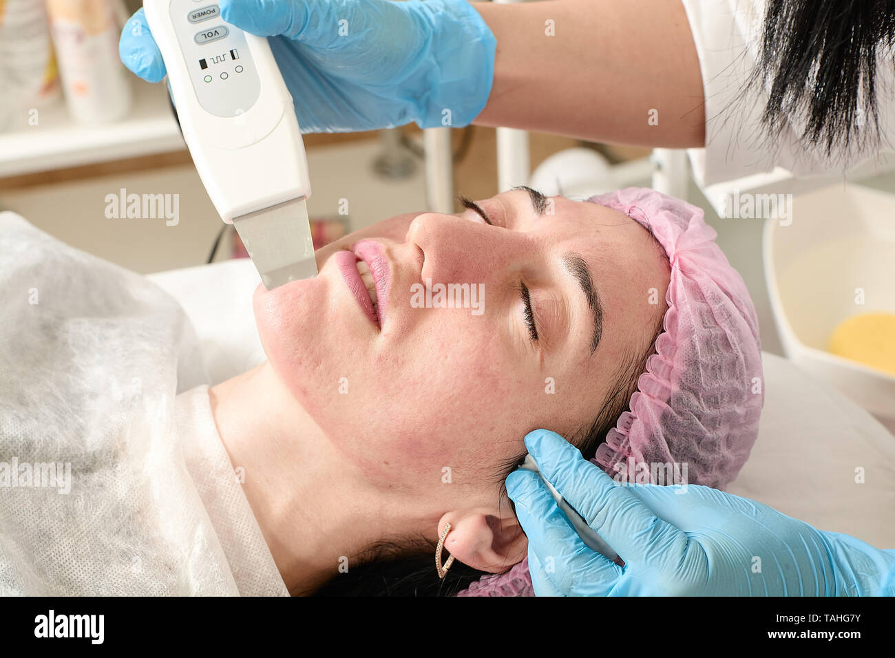 Ultrasonic massager ultrasound hi-res stock photography and images - Alamy