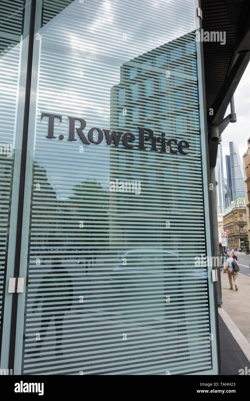 Offices of T. Rowe Price, 60 Queen Victoria St, London, EC4, UK Stock Photo