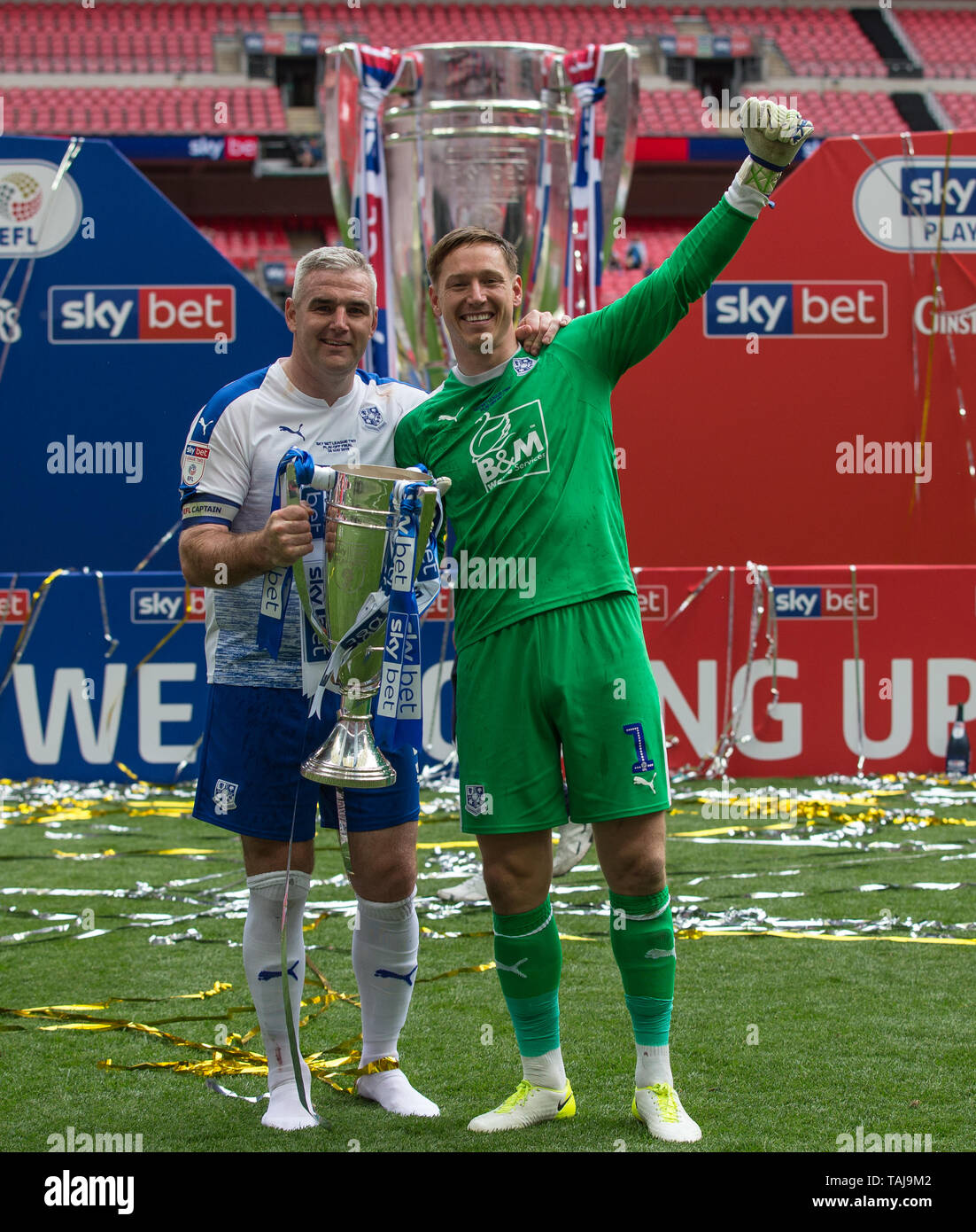 London, UK. 25th May, 2019. Goalkeeper Scott Davies & Steve McNulty of