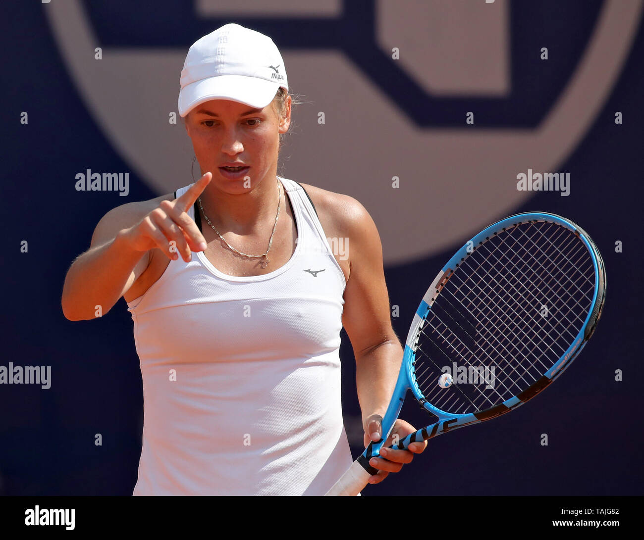 Nuremberg, Germany. 25th May, 2019. Tennis: WTA-Tour - Nuremberg, singles,  women, final, Zidansek (Slovenia) - Putinzewa (Kazakhstan). Julia Putinzewa  in action. Credit: Daniel Karmann/dpa/Alamy Live News Stock Photo - Alamy