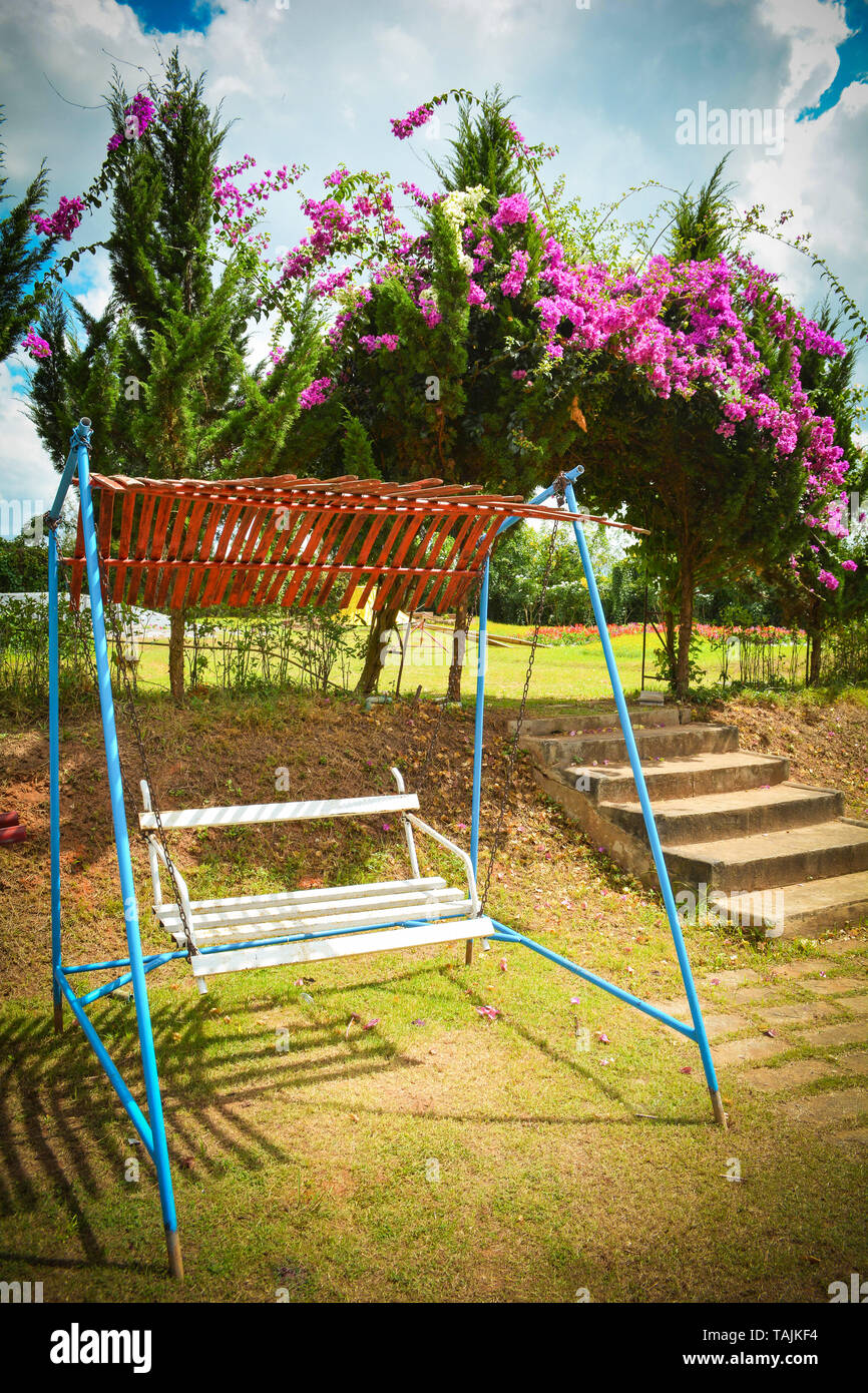 Porch swing backyard hi-res stock photography and images - Alamy