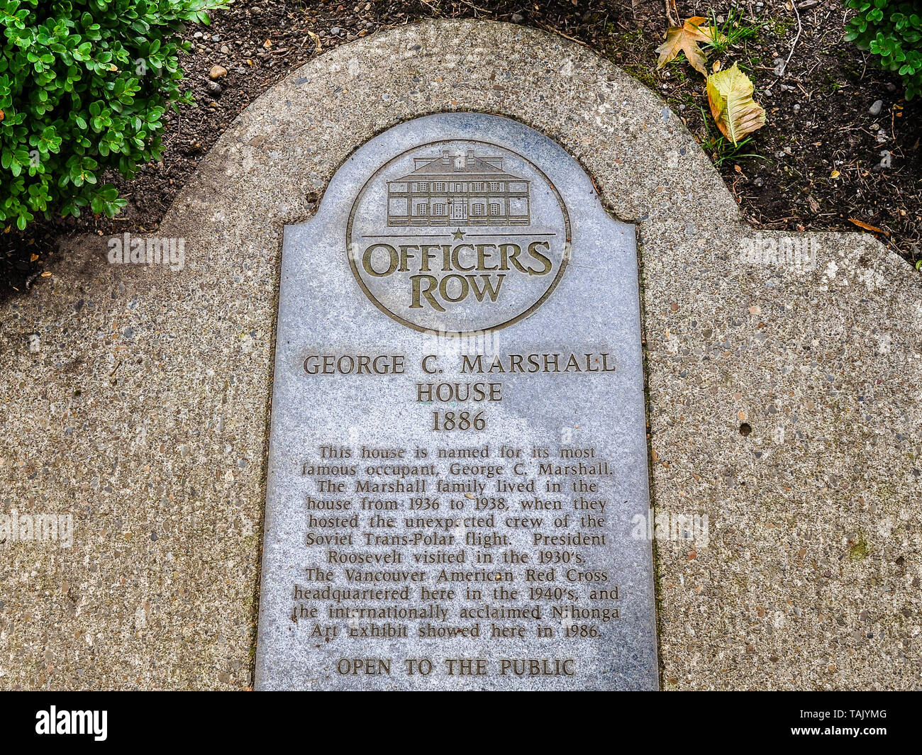 Marker, Historic Gen. C. Marshall House on Officers' Row Fort Vancouver, State of