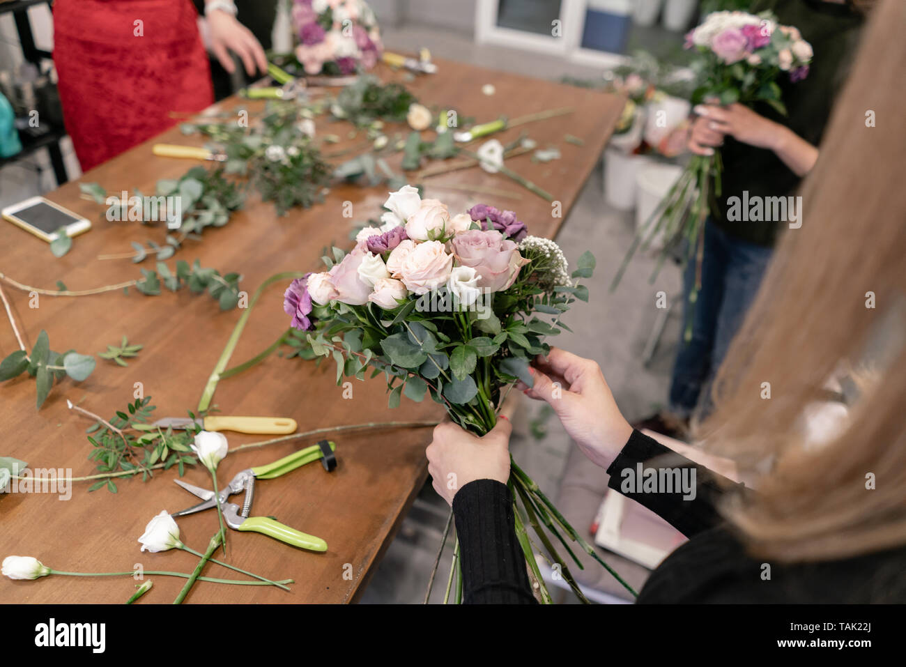 Master class on making bouquets. Summer bouquet. Learning flower