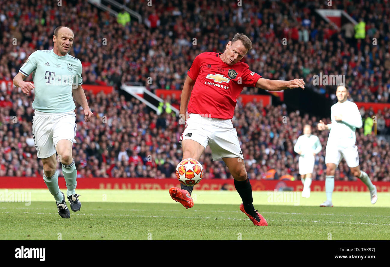 High-Quality Teddy Sheringham Urges Man Utd To Start £65m Star Over Benjamin Sesko Against Arsenal Scene Art High-Quality Teddy Sheringham Urges Man Utd To Start £65m Star Over Benjamin Sesko Against Arsenal Scene Art