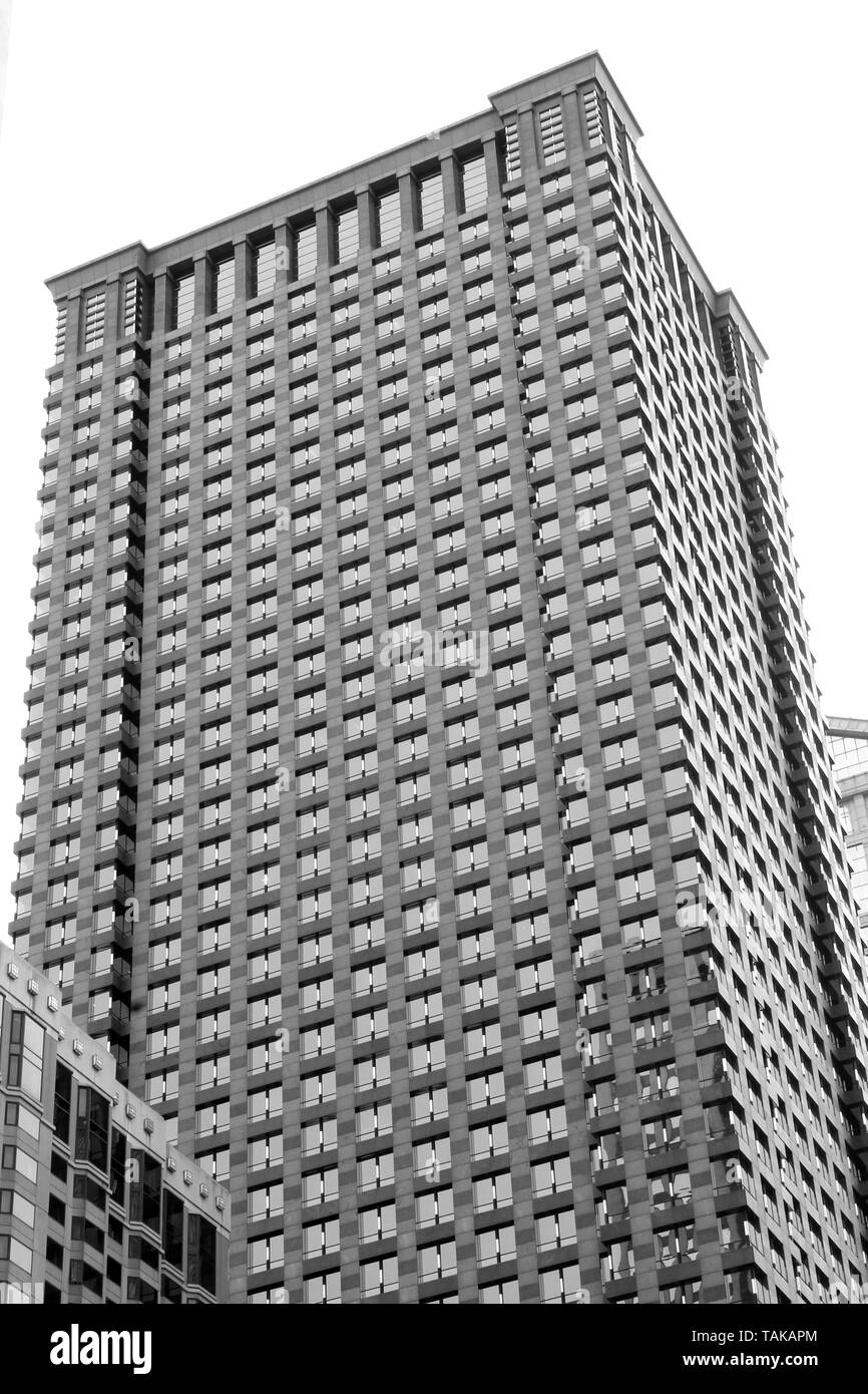 The Leo Burnett Building skyscraper building along Wacker Drive in the Loop, Chicago, Illinois, USA Stock Photo