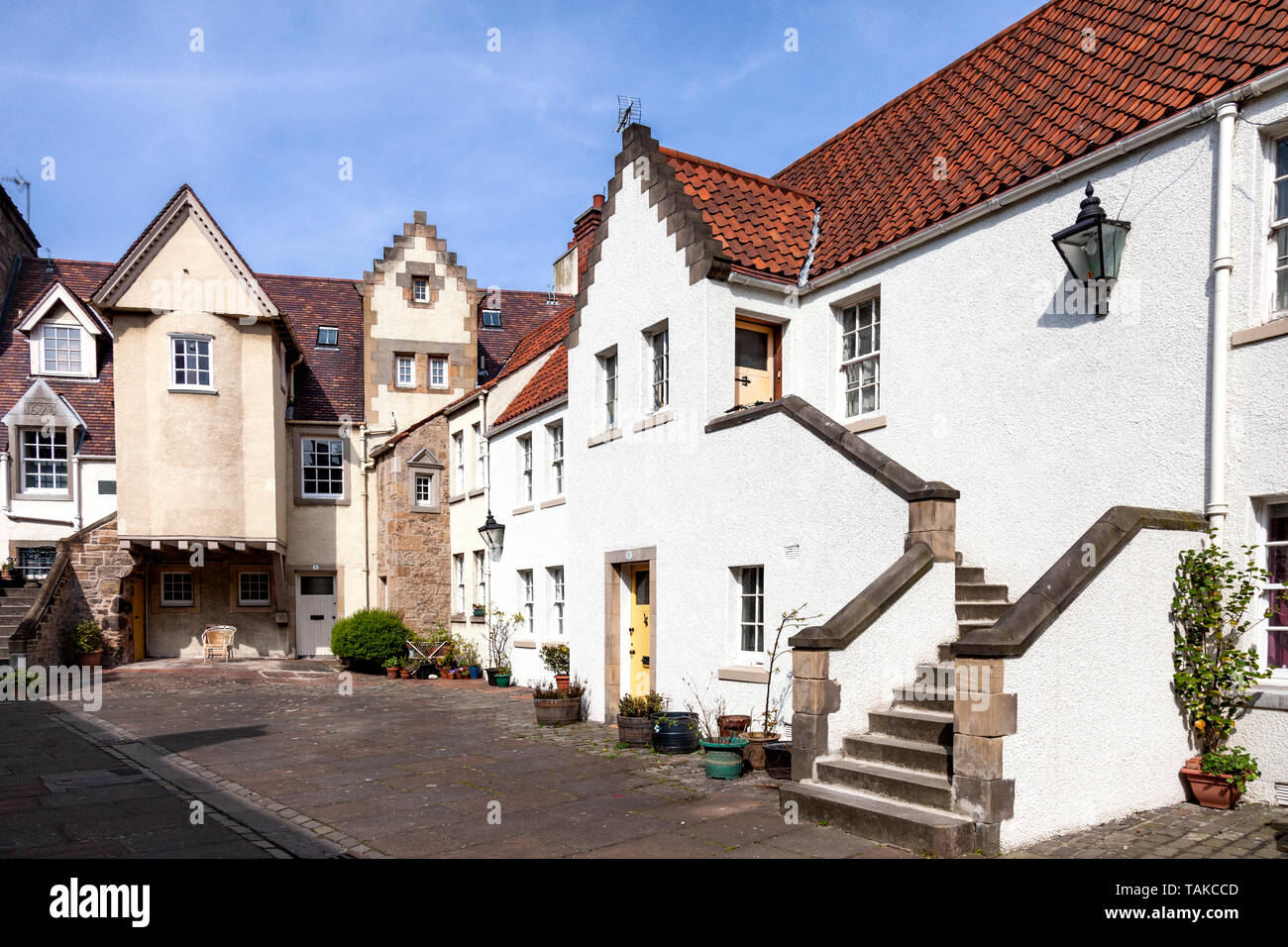 The White Horse Close off Canongate in the Old Town Edinburgh, Scotland, UK. Originating in the 17th century, it was renovated in the 1960s. Stock Photo