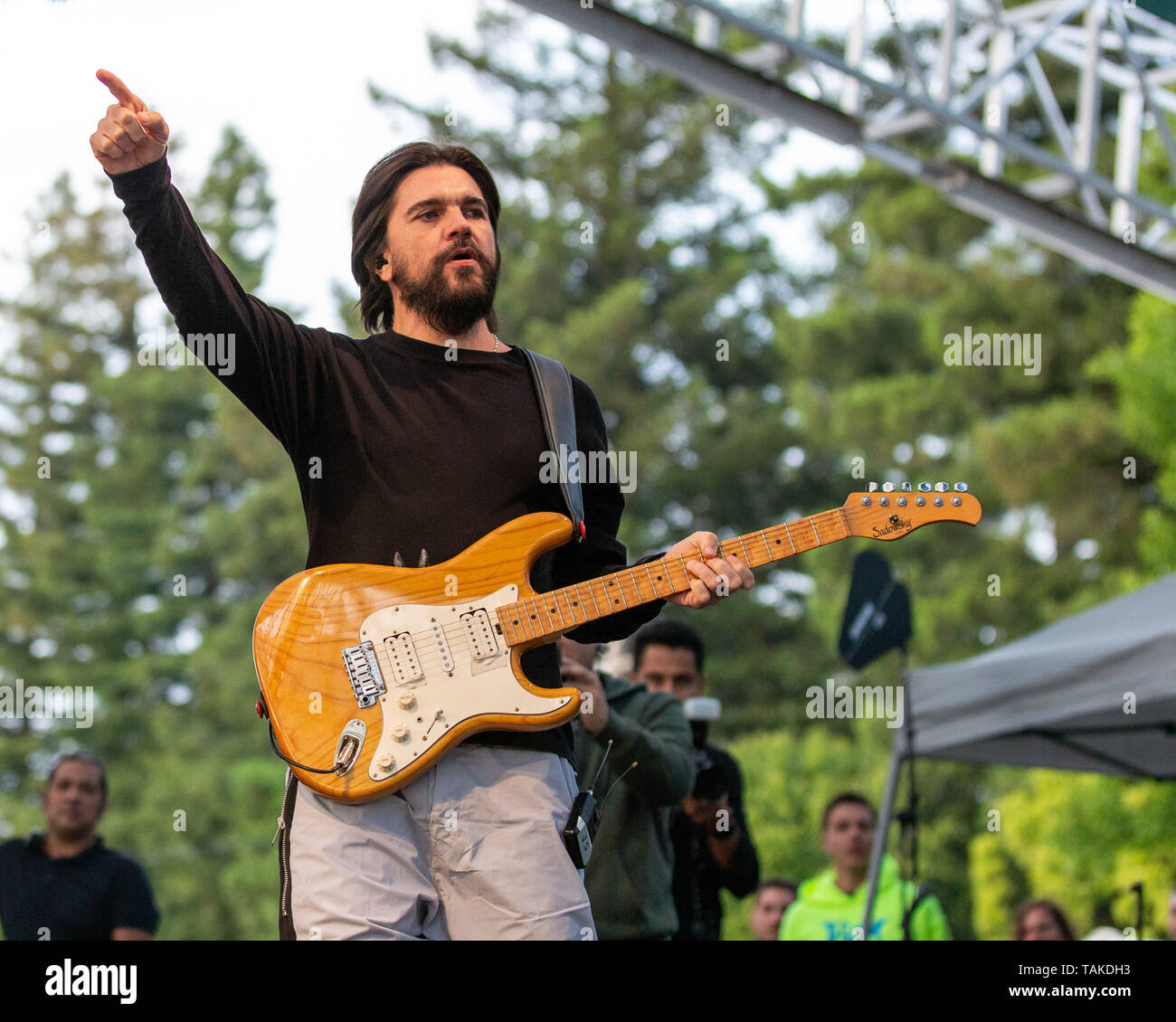 May 25, 2019 - Napa, California, U.S - Latin musician JUANES (JUAN ESTEBAN ARISTIZABAL VASQUEZ) during the BottleRock Music Festival in Napa, California (Credit Image: © Daniel DeSlover/ZUMA Wire) Stock Photo