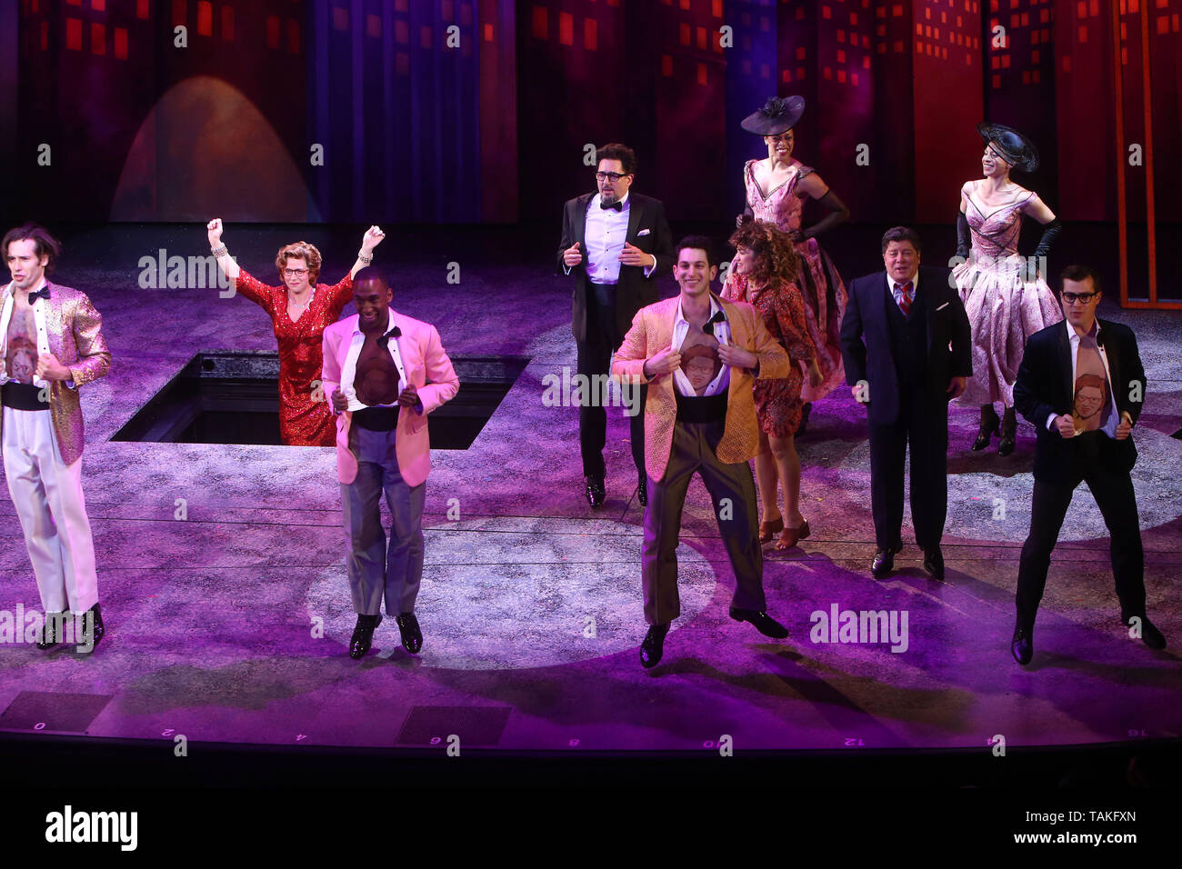 Opening night for Tootsie at the Marquis Theatre - Curtain Call ...