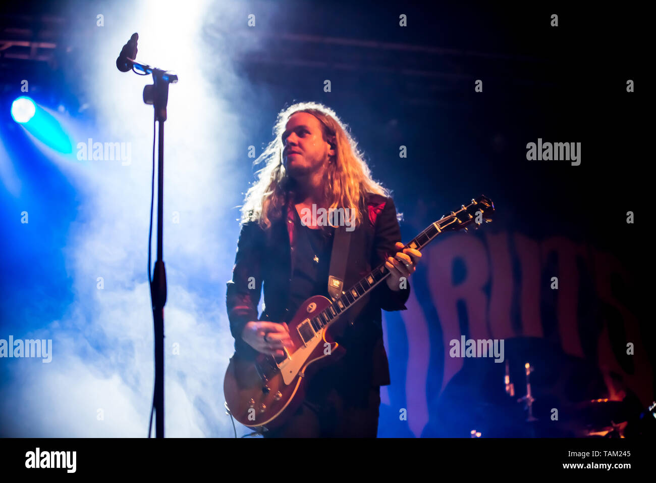 Motley crue album hi-res stock photography and images - Alamy