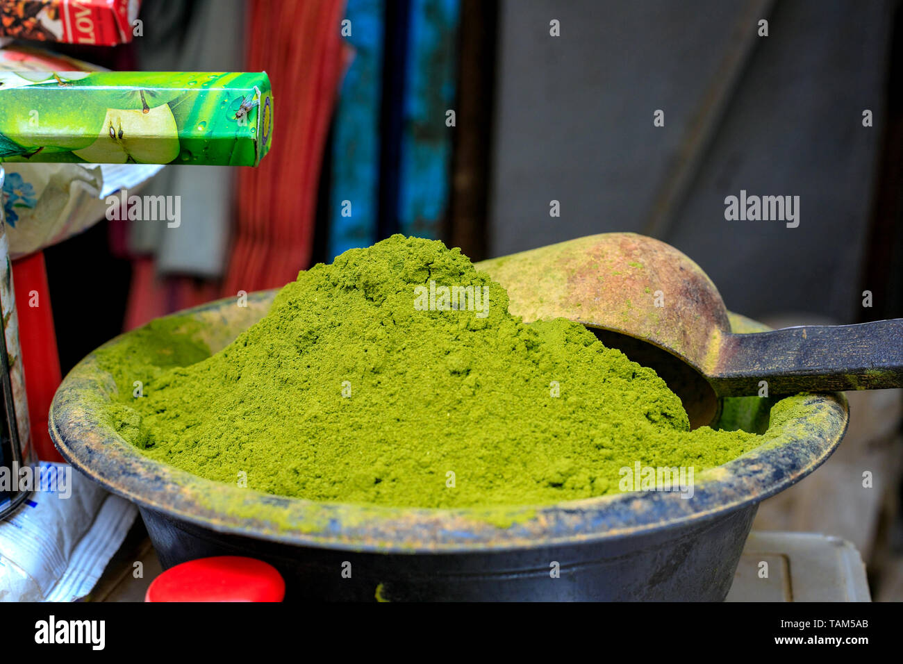 Henna powder hires stock photography and images Alamy