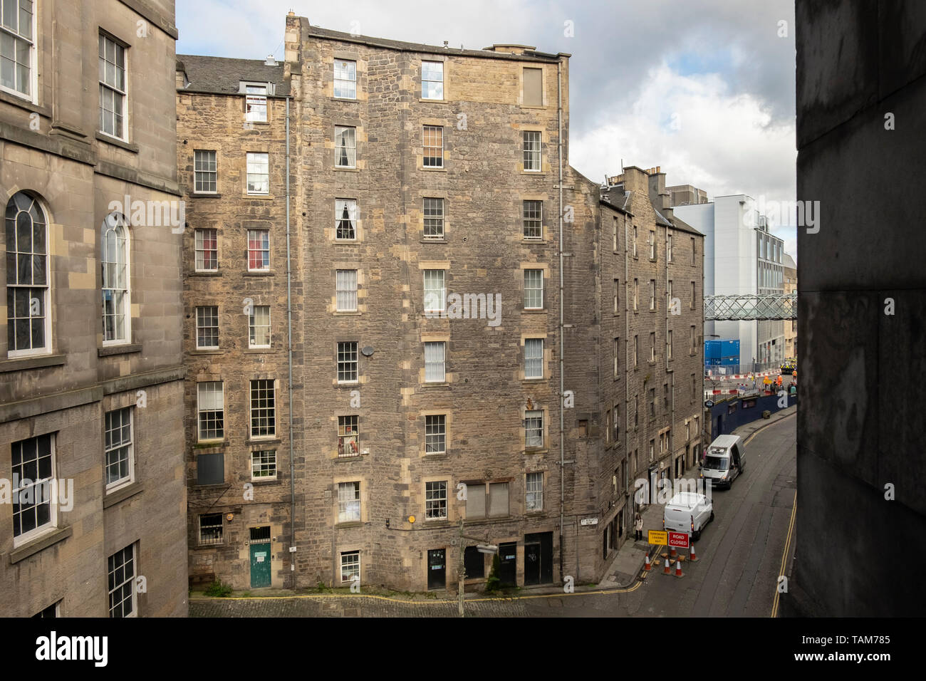 Old 8 storey tenement building in St Ninian's Row, central Edinburgh, Scotland, UK Stock Photo