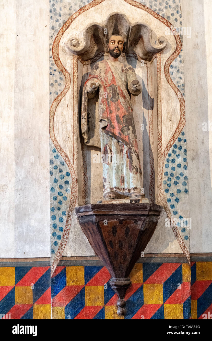 Mission San Xavier Del Bac (White Dove Of The Desert) In Tucson ...