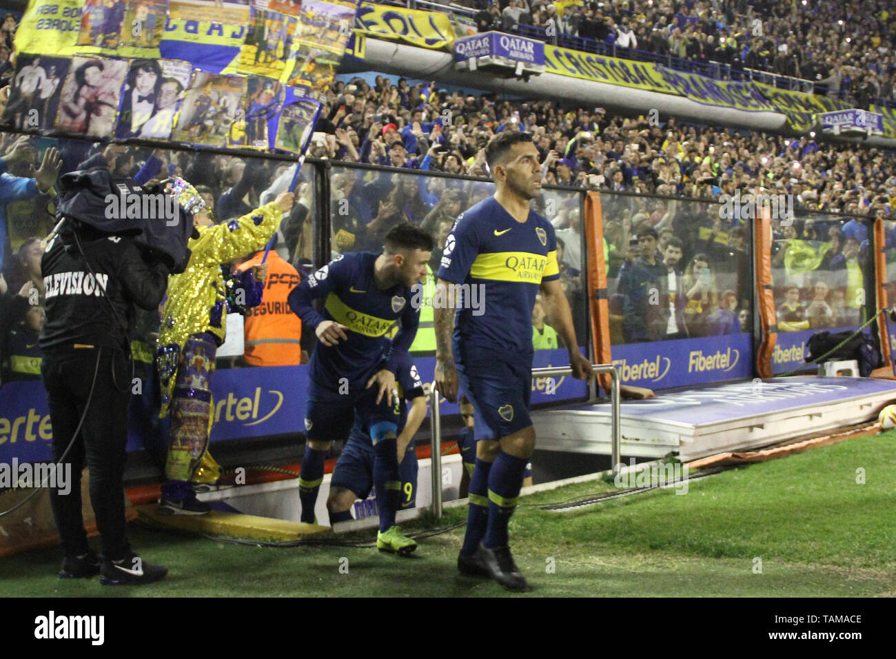 BUENOS AIRES, 26.05.2019: Team of Boca Juniors coming to the match between Boca Juniors and Argentinos Juniors and for semifinal match of Copa Superli Stock Photo