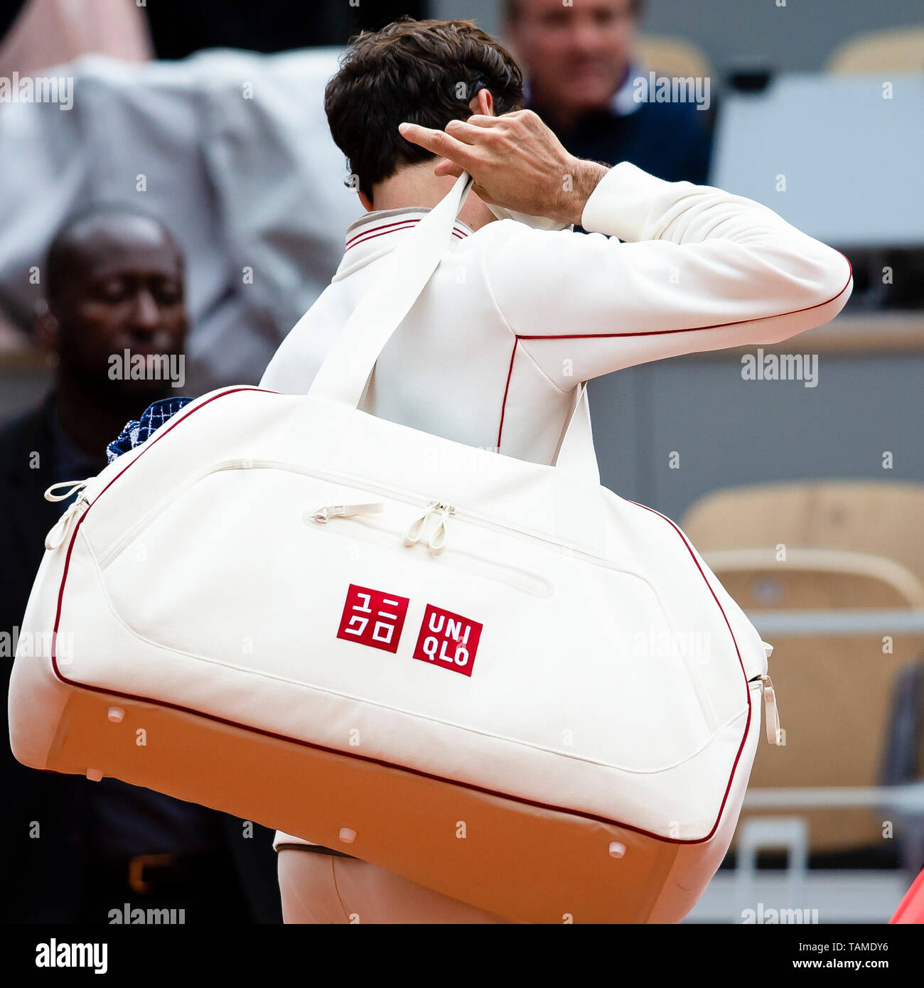 Roger federer uniqlo hi-res stock photography and images - Alamy