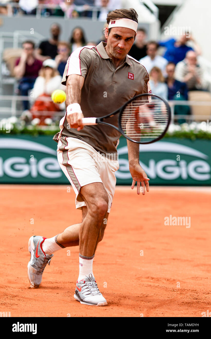 Paris, France. 26th May, 2019. Roger Federer from Switzerland in action  during his 1st round match at the 2019 French Open Grand Slam tennis  tournament in Roland Garros, Paris, France. Frank Molter/Alamy
