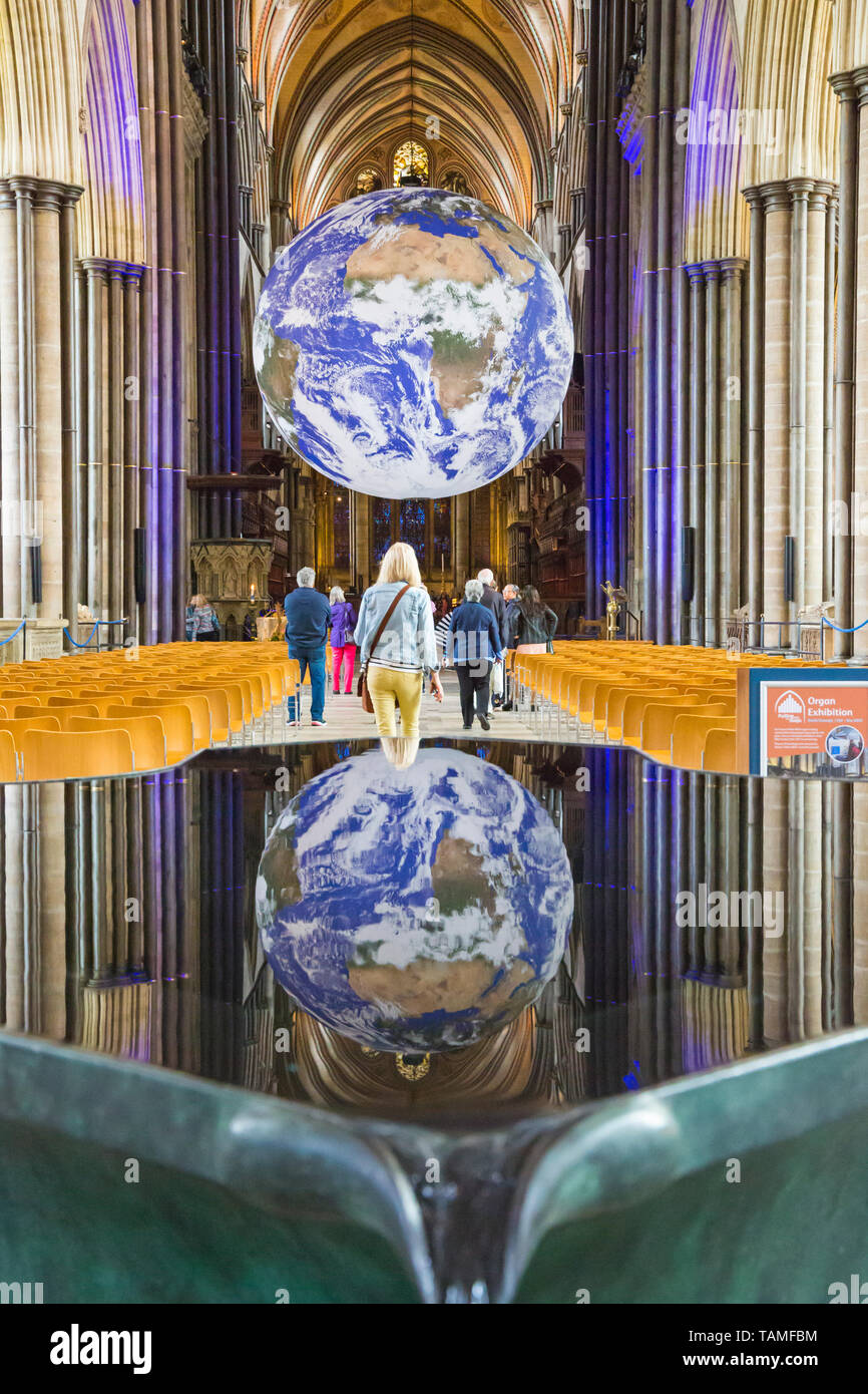Gaia Salisbury Cathedral Hi res Stock Photography And Images Alamy