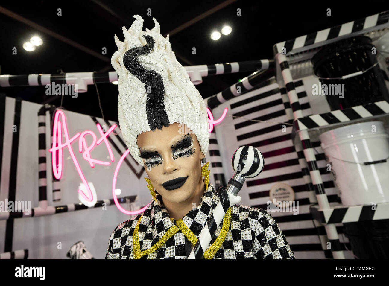 Los Angeles, California, USA. 15th Mar, 2019. Art Simone poses for a portrait at RuPaul's DragCon LA 2019 at the Los Angeles Convention Center in Los Angeles, California. The annual three-day RuPaul's DragCon is the world's largest drag culture convention and takes place in New York and Los Angeles. Credit: Ronen Tivony/SOPA Images/ZUMA Wire/Alamy Live News Stock Photo