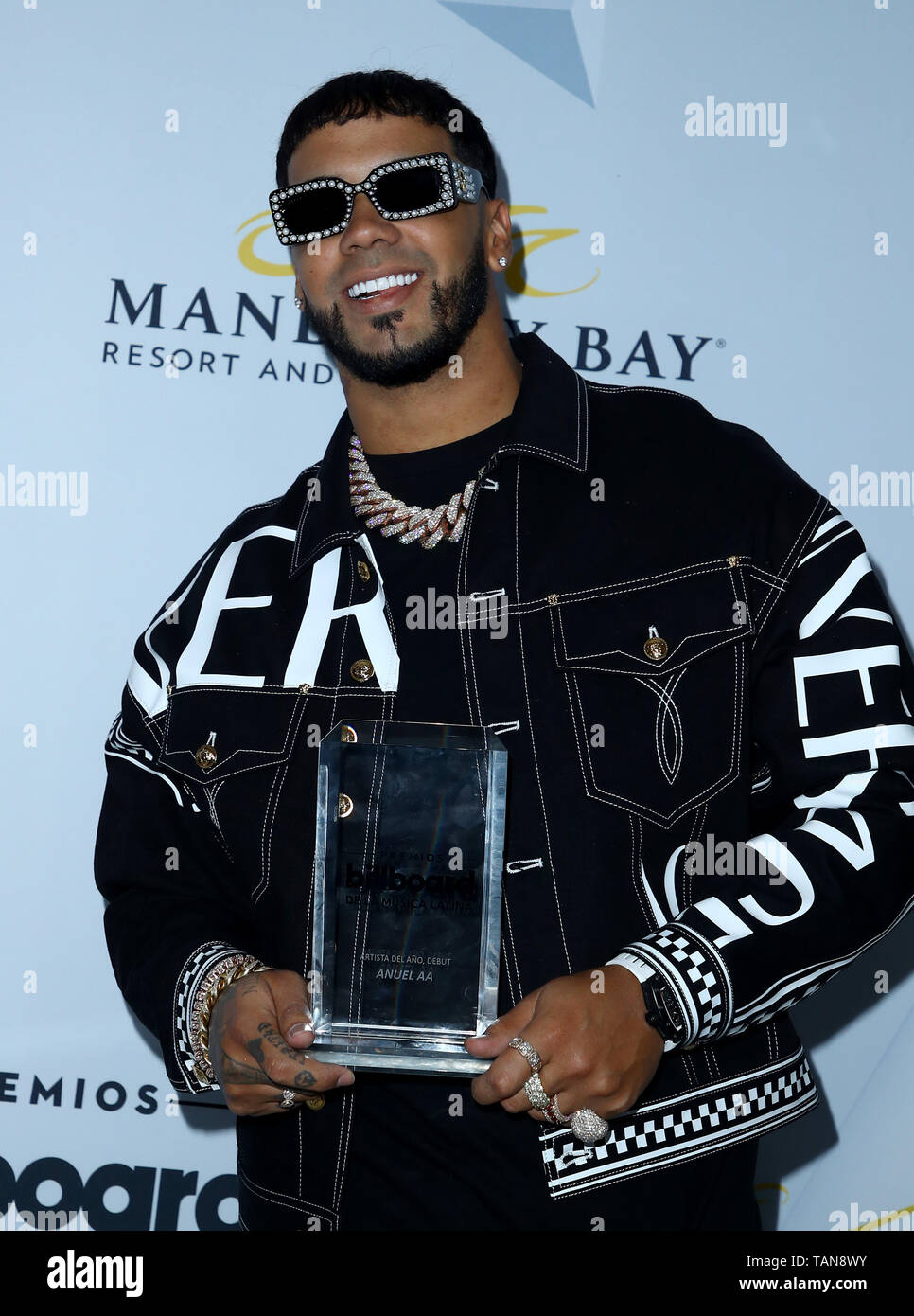 Anuel Aa Hi res Stock Photography And Images Alamy anuel-aa-hi-res-stock-photography-and-images-alamy