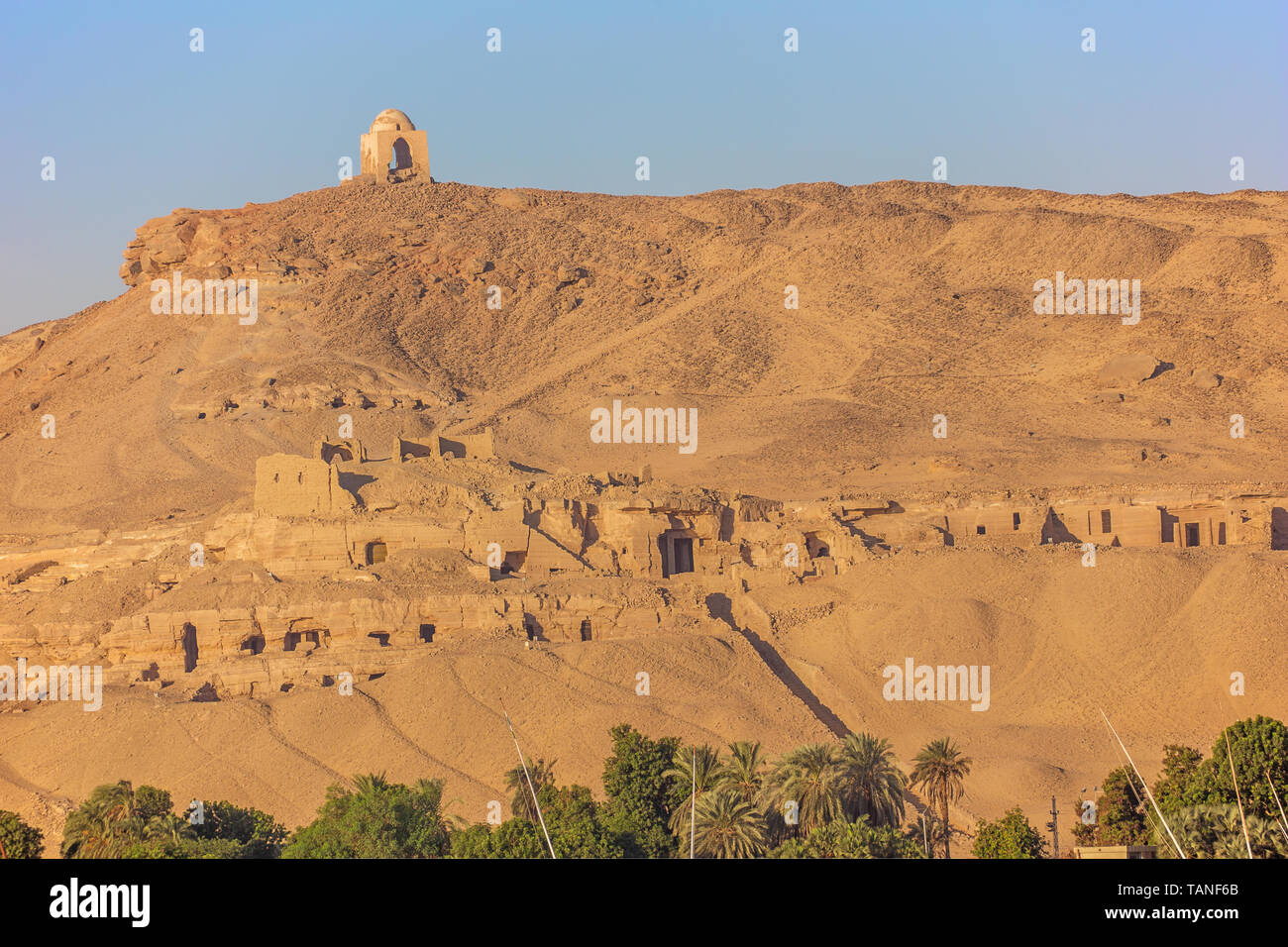 Close view of Qubbet el-Hawa, seen from across the Nile Stock Photo