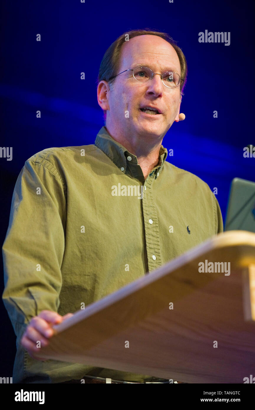 Steve Strogatz American mathematician speaking on stage at Hay Festival Hay-on-Wye Powys Wales UK Stock Photo