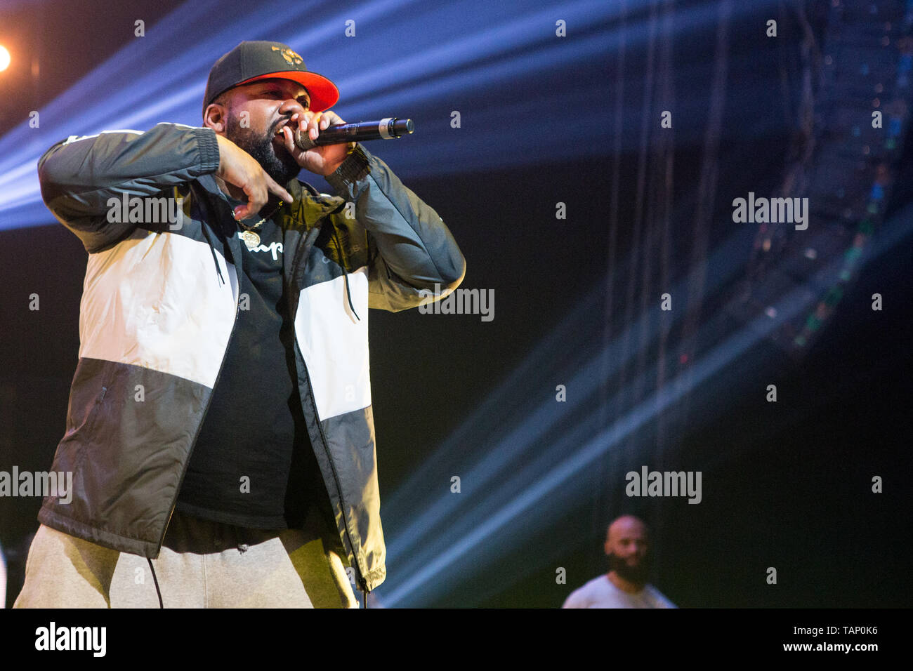 Wu Tang Rapping Wu tang clan rap group hi-res stock photography and images - Alamy