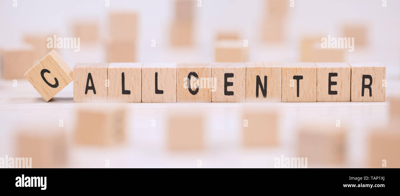 Callcenter hi-res stock photography and images - Alamy
