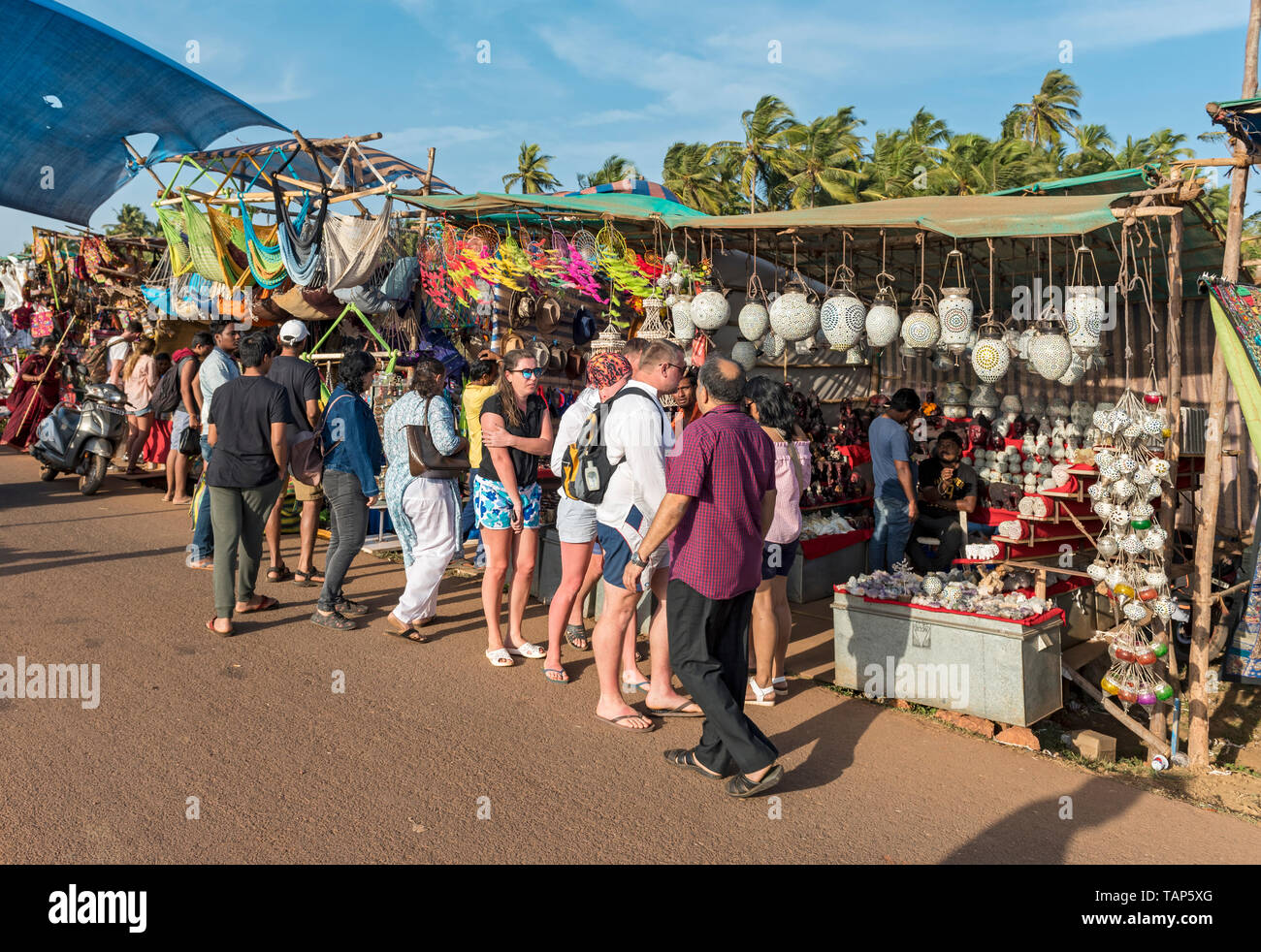 Stall at Anjuna Beach Flea Market, Goa, India Stock Photo - Alamy