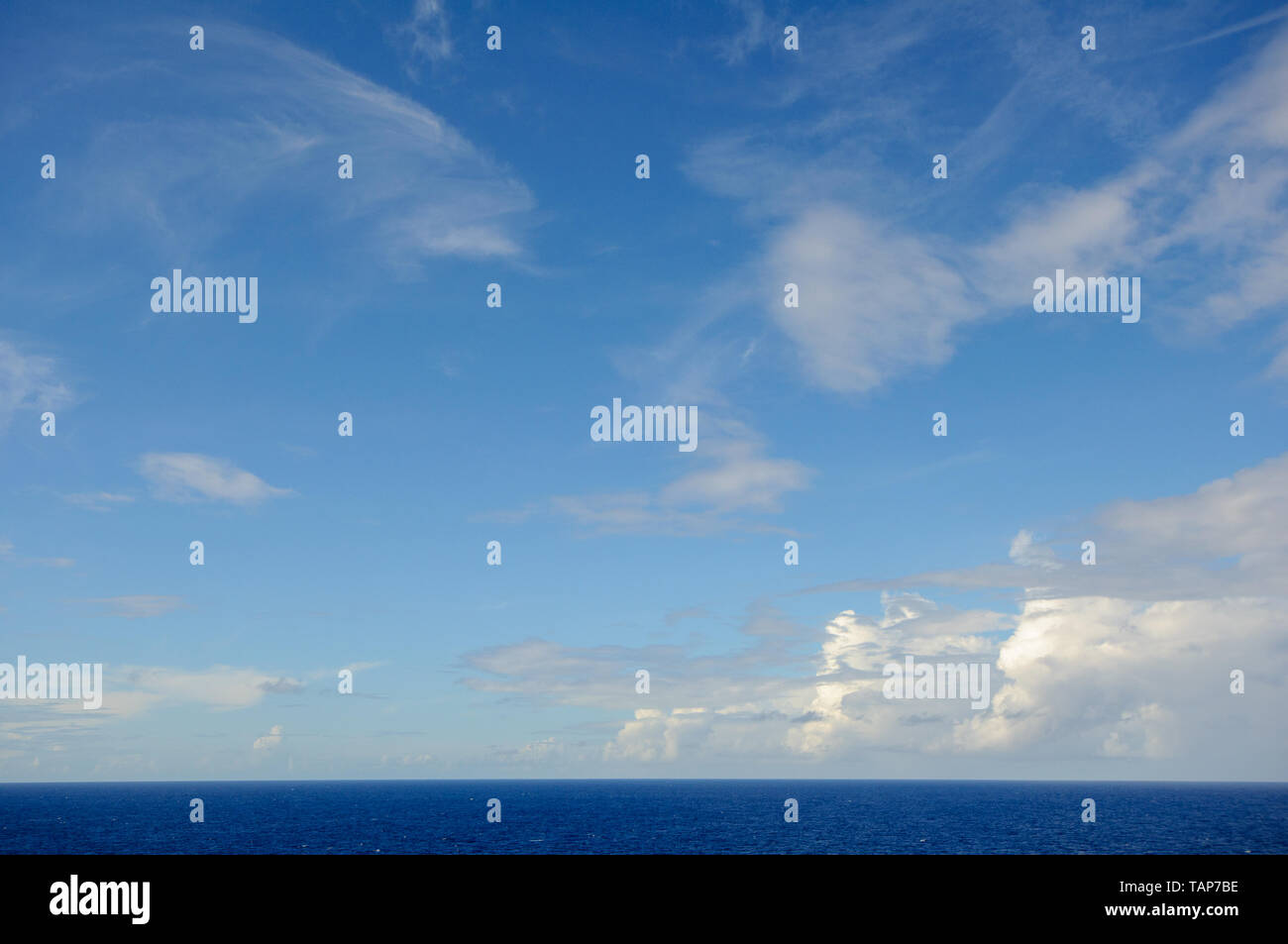 Sea horizon against the blue sky with clouds Stock Photo - Alamy