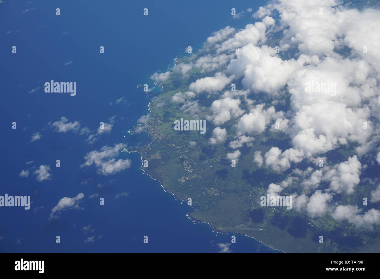 Hawaiian island chain hi-res stock photography and images - Alamy