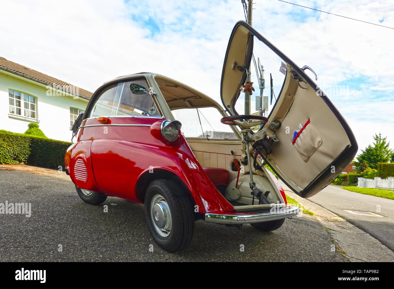 Bmw old timer hi-res stock photography and images - Alamy