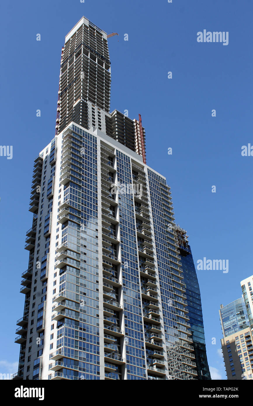 https://c8.alamy.com/comp/TAPG2K/two-buildings-in-lakeshore-east-a-neighborhood-in-the-loop-in-chicago-illinois-one-is-the-wanda-vista-tower-the-new-supertall-skyscraper-TAPG2K.jpg