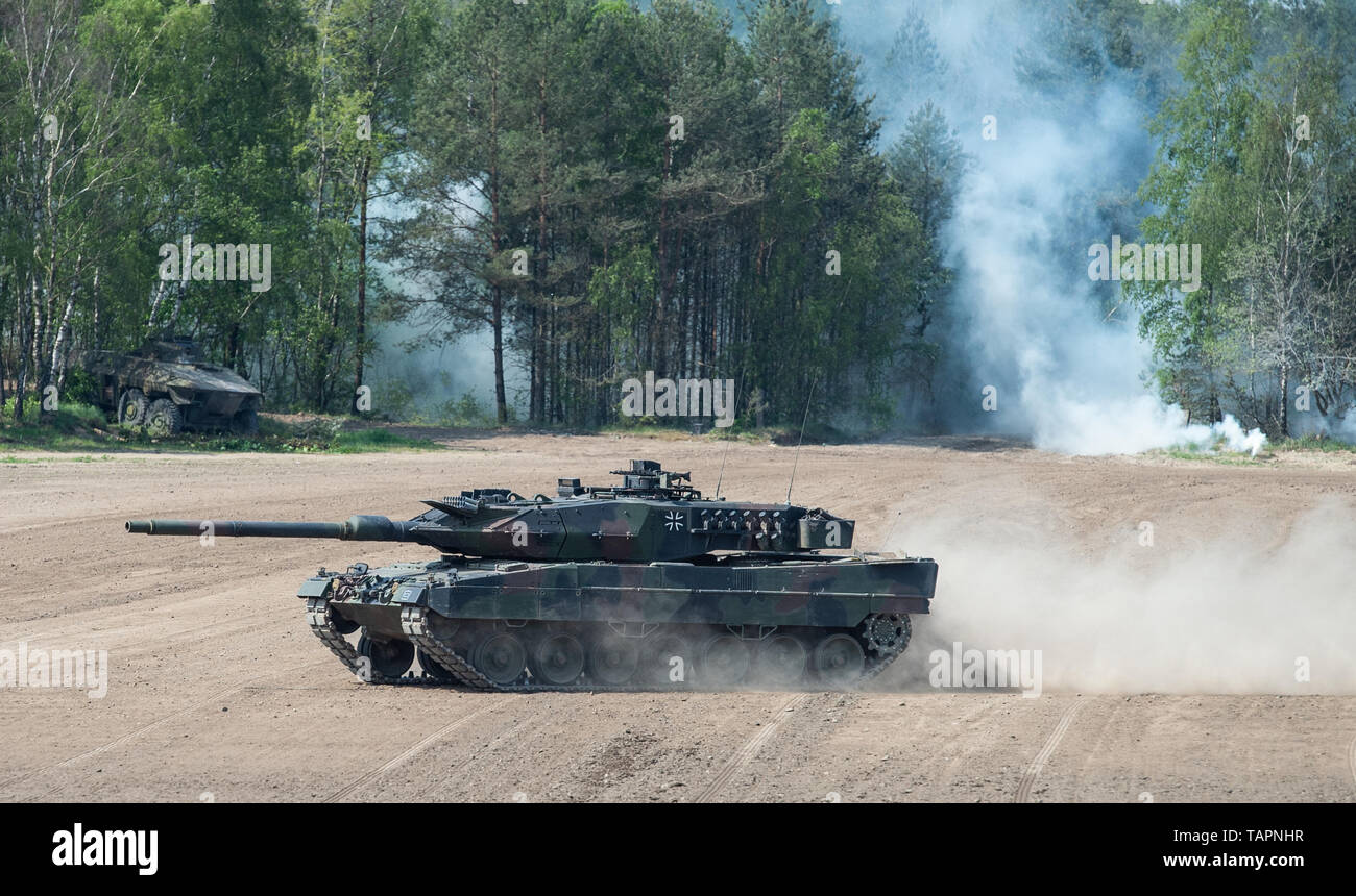 Vjtf Munster, Germany. 20th May, 2019. During a demonstration of the Very ...