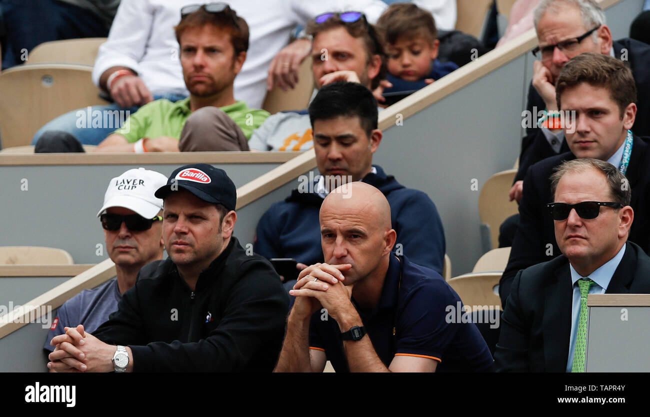 Paris Roger Federer Plays During The Men S Singles First Round Match Against Lorenzo Sonego Of Italy
