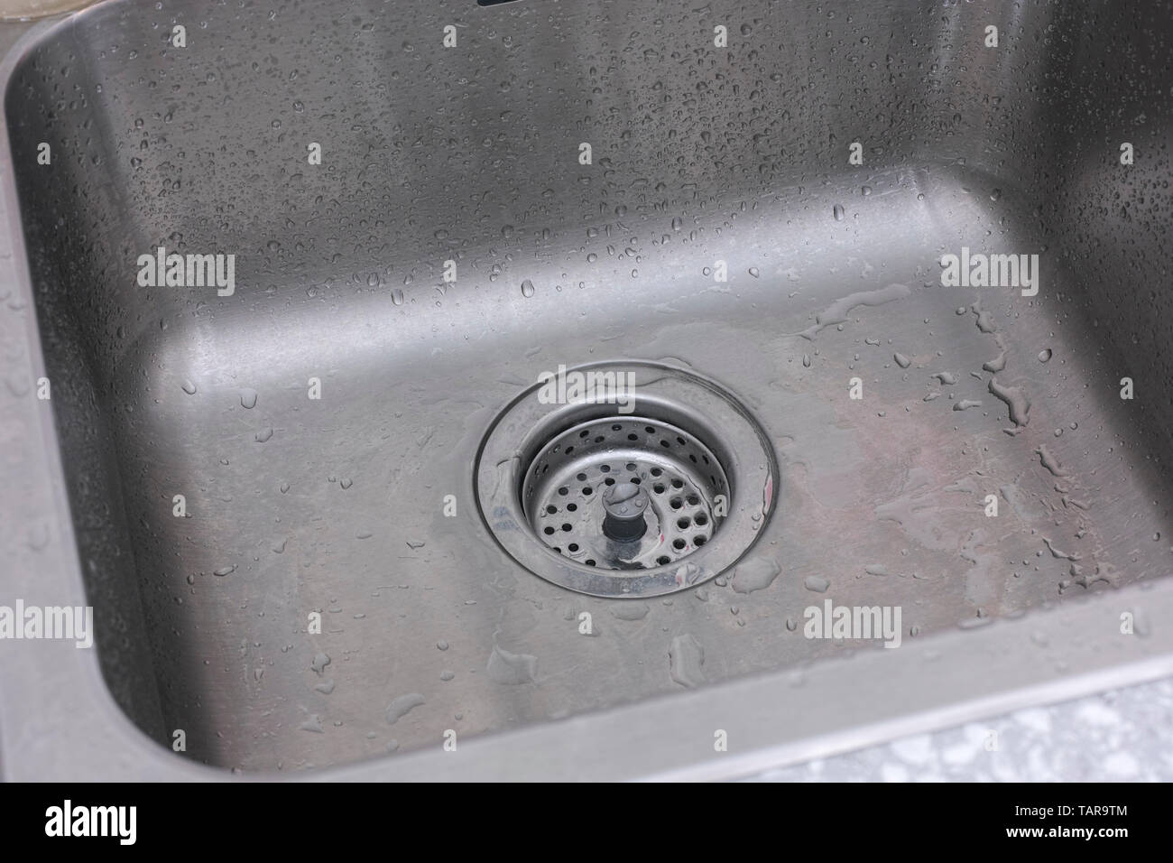 Kitchen sink drain hires stock photography and images Alamy